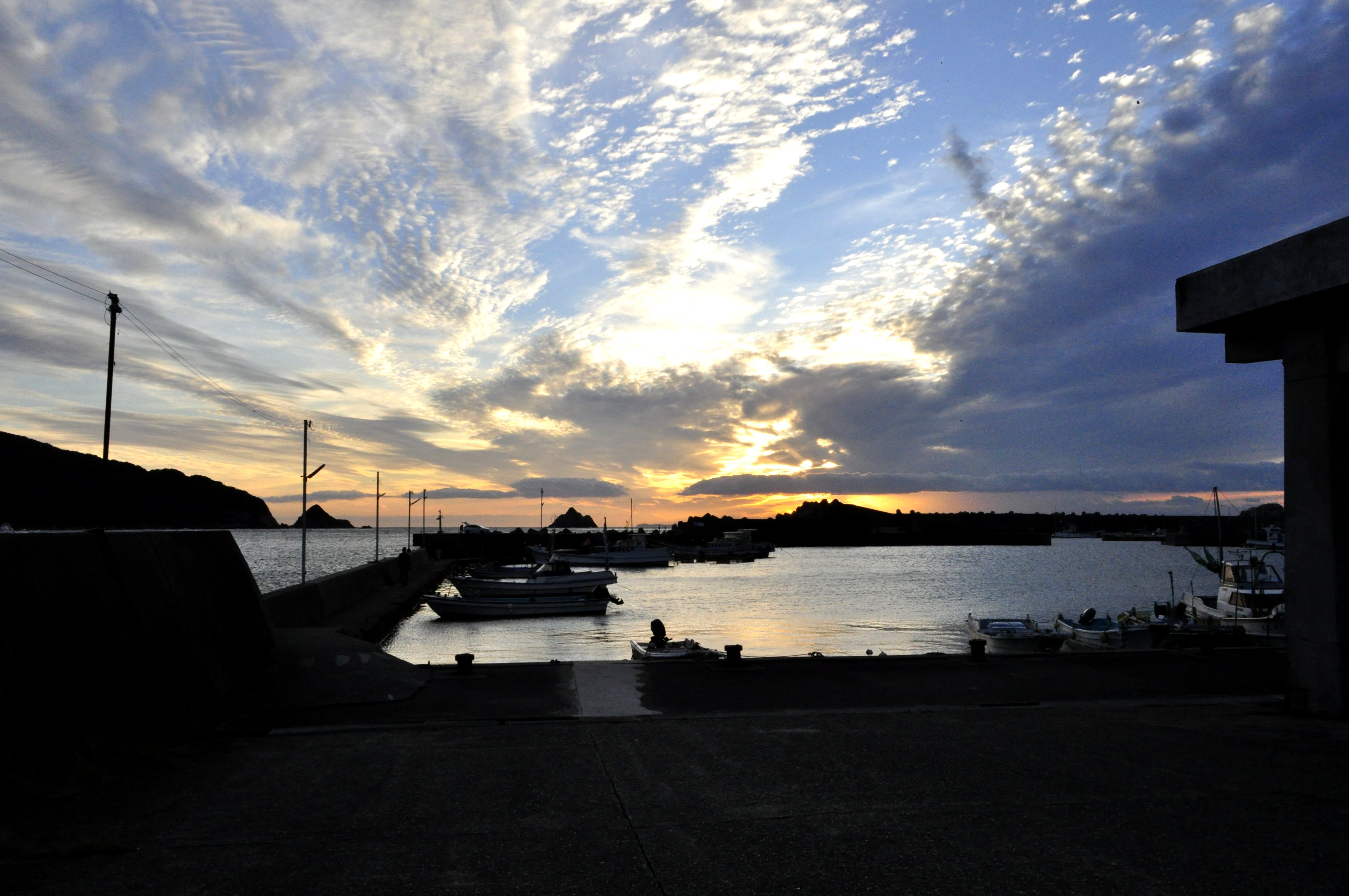 写真：大引漁港　由良町